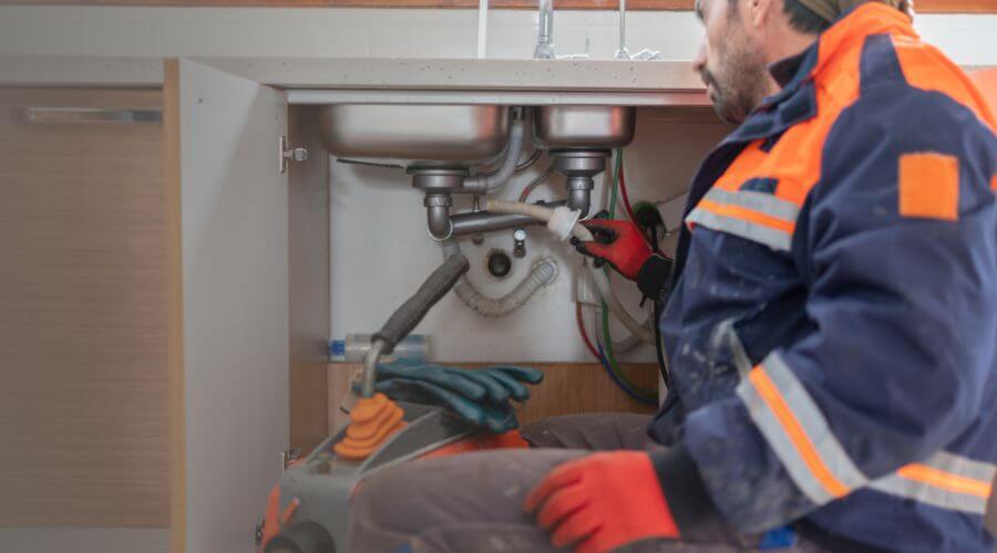 Descale Tankless Water Heater in Holden, MA
